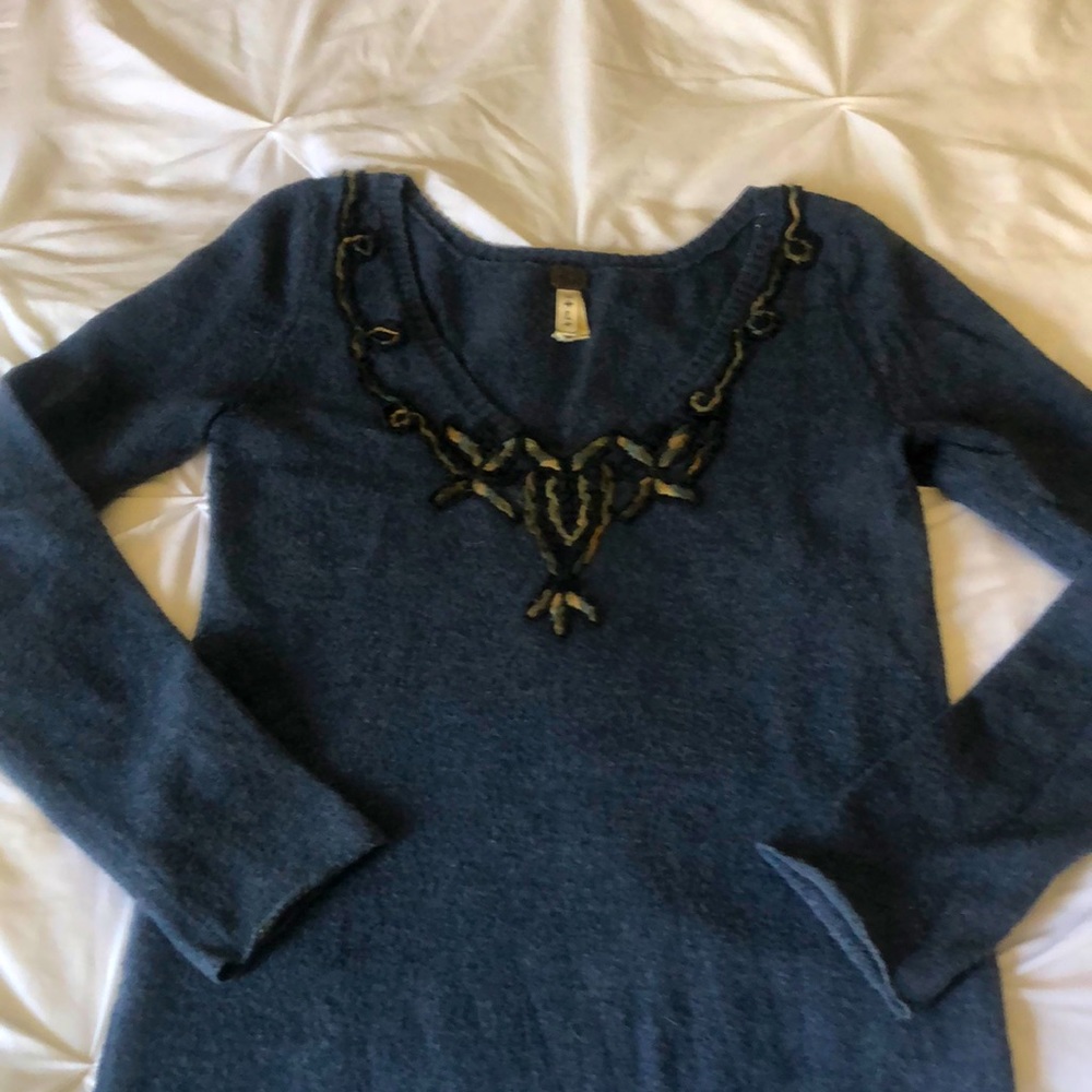 Free People V-Neck sweater